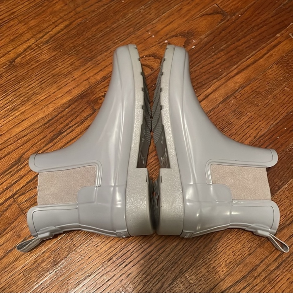 Hunter Chelsea Gray Gloss Rain Ankle Boot